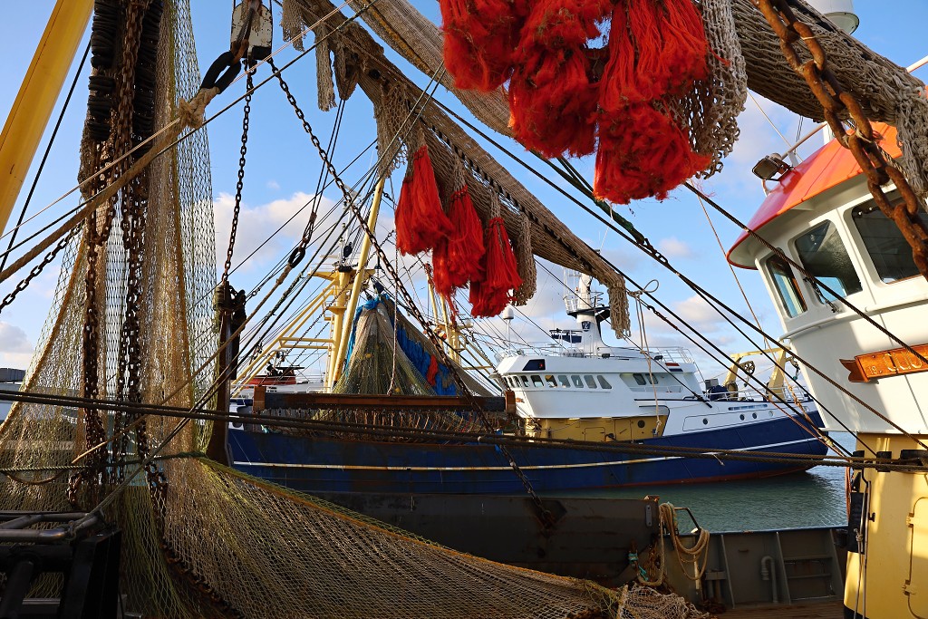 visserij industrie hdr stellendam yerseke kotter viskotter trawler visnet visnetten vloot vis vissen zierikzee